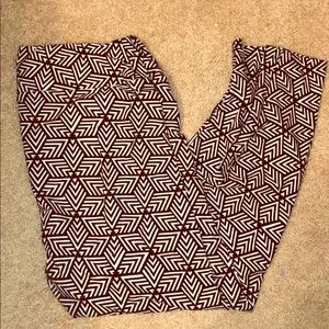 Lularoe leggings Tall & Curvy.